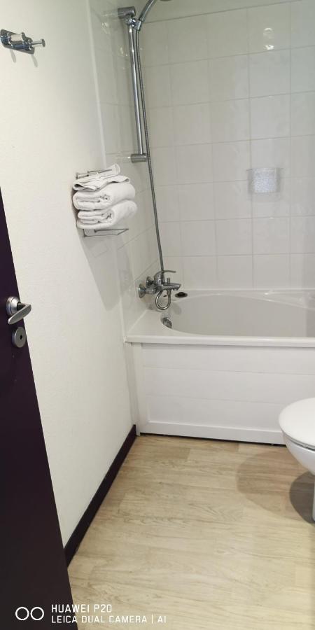 Studio 24M2 Au 4Eme Etage Ascenseur A Cote De La Gare Sncf 卢德 外观 照片